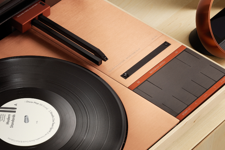 Bang & Olufsen Beosystem 72-23 prevazilazi vreme i inspiraciju pronalazi u nordijskim zorama